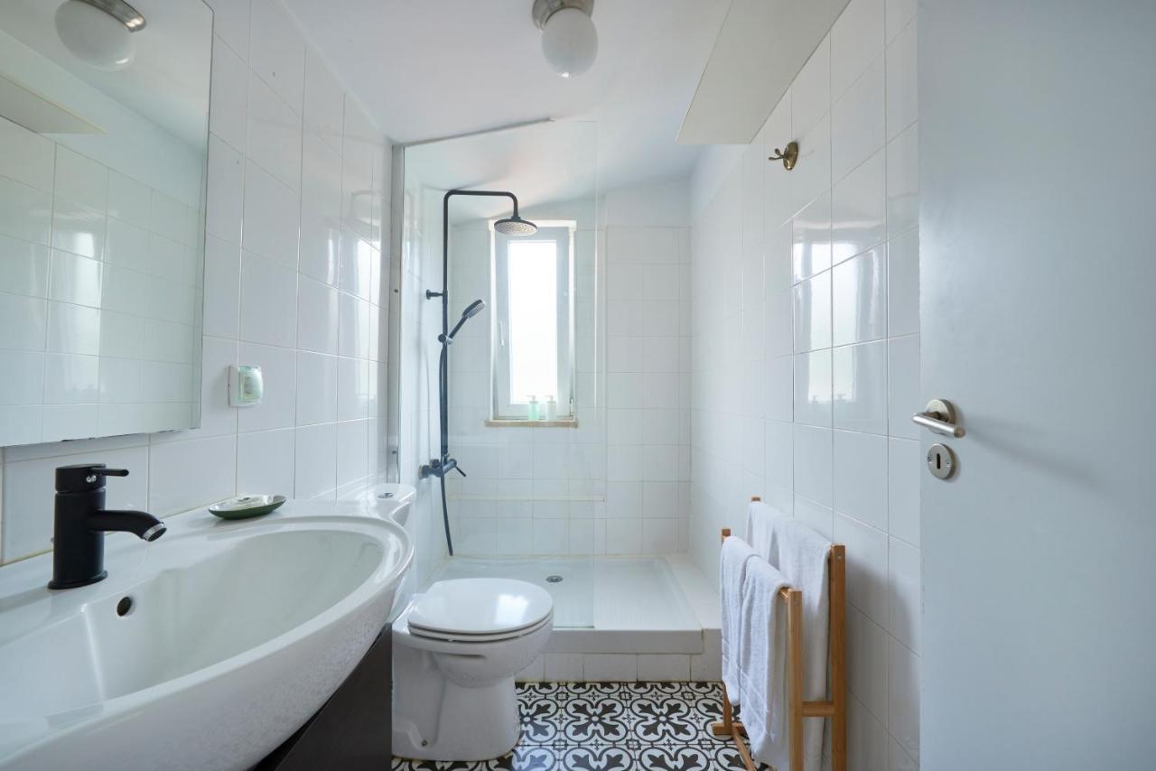 Bright Apt W Balcony, Ac, Parking, By Timecooler Lisboa المظهر الخارجي الصورة