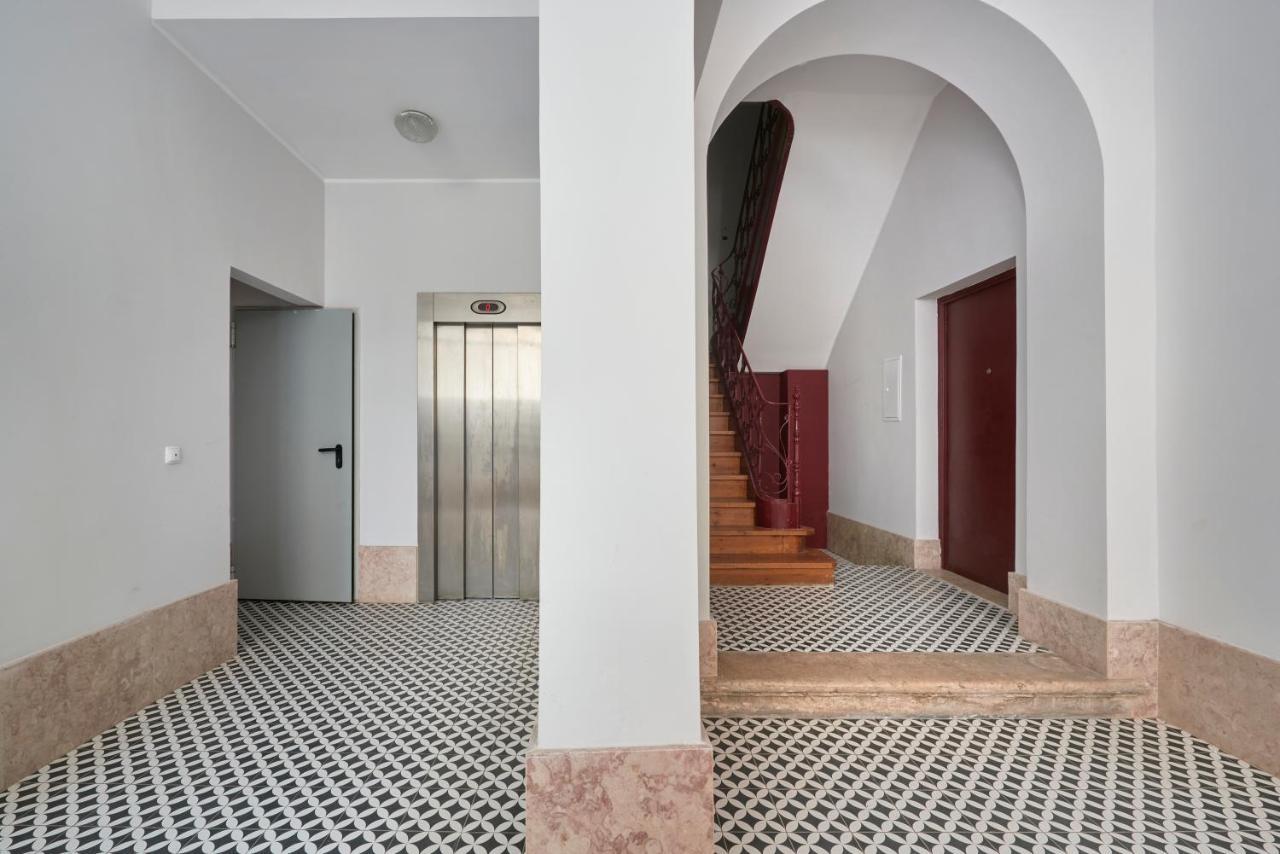 Bright Apt W Balcony, Ac, Parking, By Timecooler Lisboa المظهر الخارجي الصورة